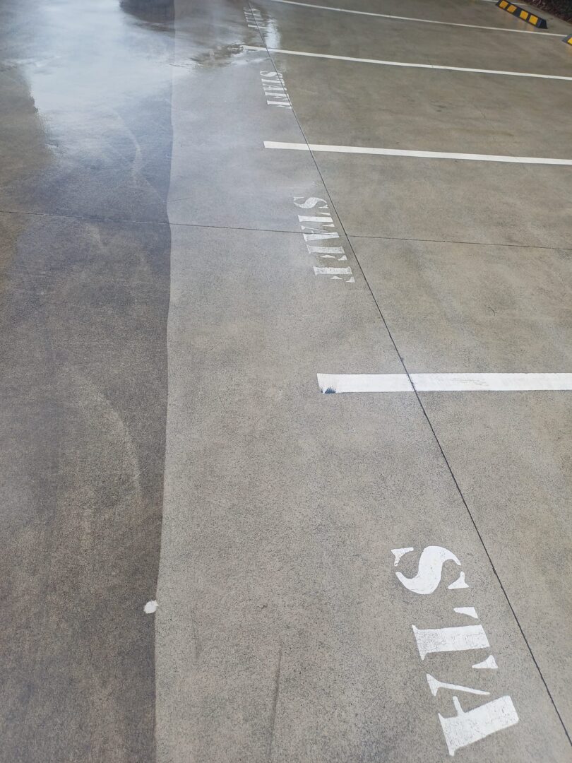concrete pressure cleaning sunshine coast